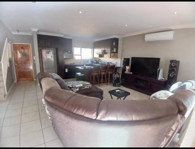 3 BEDROOM TOWNHOUSE FOR SALE IN NEW REDRUTH